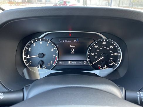Used 2025 Nissan Frontier SV AWD/4WD image 9