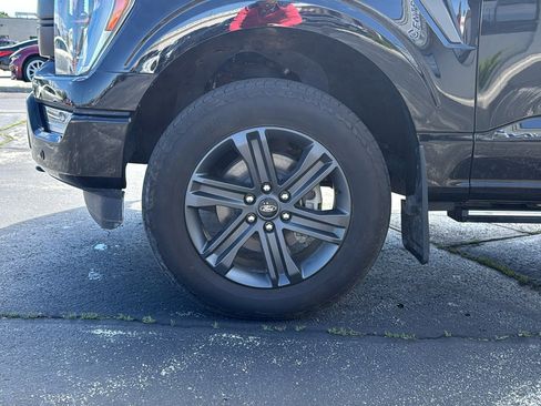 Used 2023 Ford F150 Lariat w/ Equipment Group 502A High AWD/4WD image 4