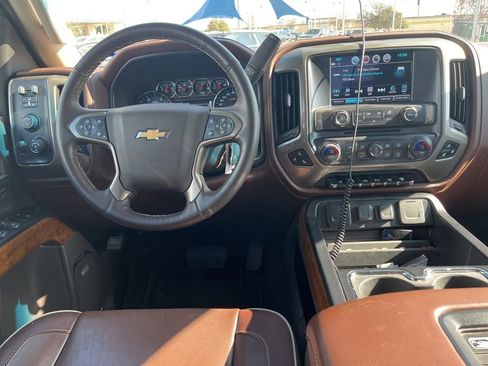 Used 2019 Chevrolet Silverado 2500 High Country w/ Duramax Plus Package image 6