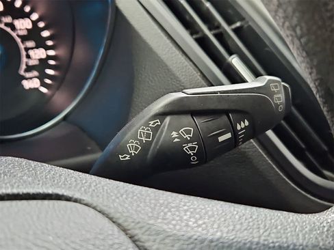 Used 2017 Ford Escape S image 25