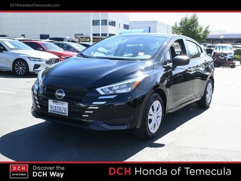 Used 2025 Nissan Versa S w/ Trunk Package image 1