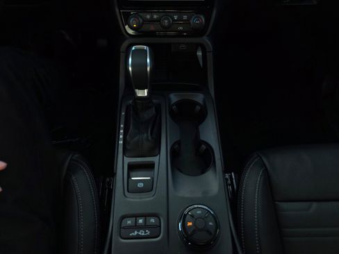 New 2025 Ford Ranger Lariat w/ FX4 Off-Road Package image 14