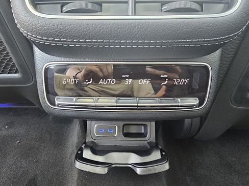 New 2026 Mercedes-Benz GLS 450 4MATIC image 31