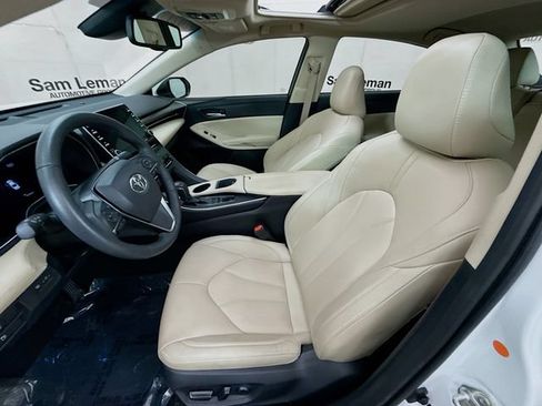 Used 2021 Toyota Avalon XLE w/ Moonroof Package FWD image 20