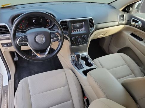 Used 2021 Jeep Grand Cherokee Laredo RWD image 15