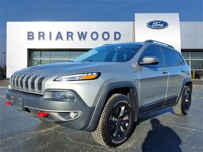 Used 2017 Jeep Cherokee Trailhawk w/ Comfort & Convenience Group