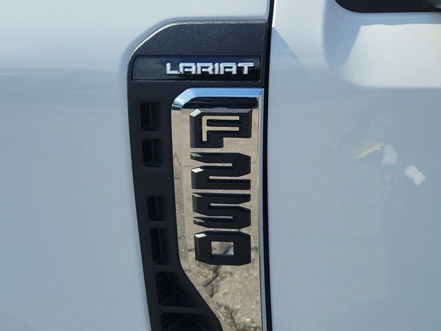 Certified 2025 Ford F250 Lariat AWD/4WD image 7