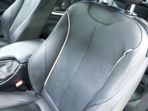 Used 2019 BMW 440i Coupe w/ Convenience Package RWD image 25
