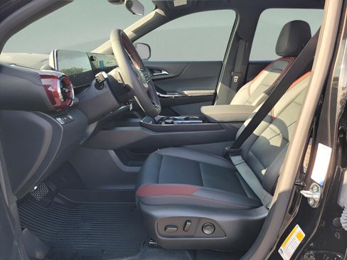 New 2026 Chevrolet Equinox RS w/ LPO, Floor Liner Package image 15