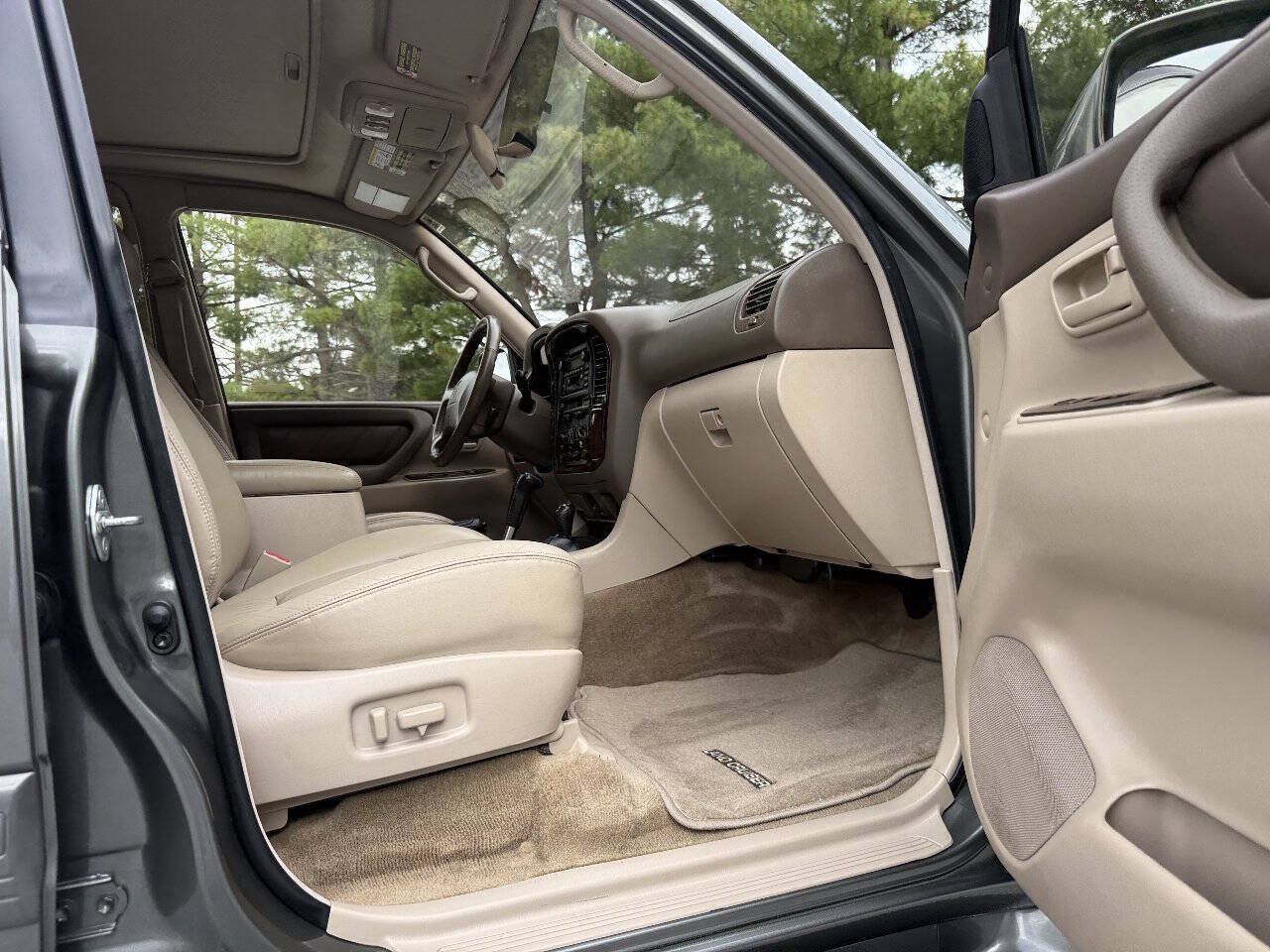 Used 2000 Toyota Land Cruiser AWD/4WD image 88