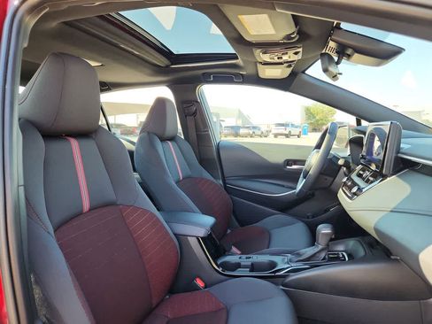 Used 2024 Toyota Corolla SE image 18