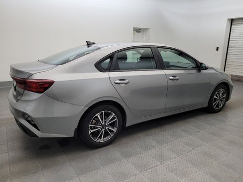 Used 2022 Kia Forte LXS FWD image 10