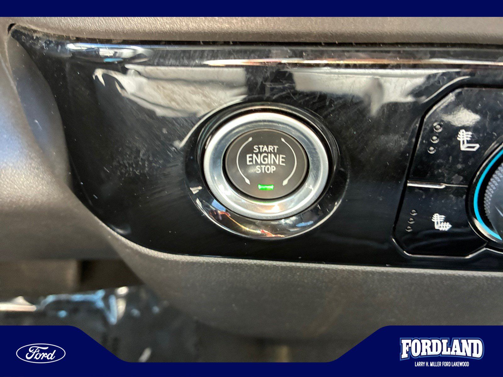 Used 2024 Chevrolet Silverado 1500 LT AWD/4WD image 29