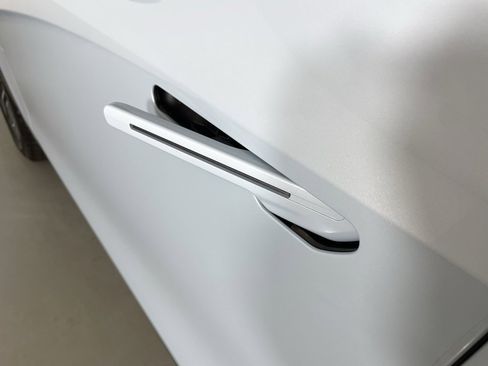 Used 2025 Cadillac Lyriq Sport image 15