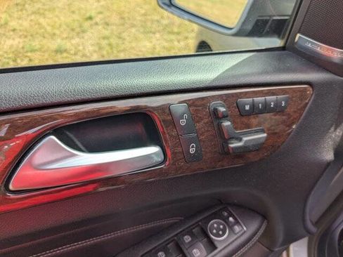 Used 2013 Mercedes-Benz ML 350 4MATIC image 13