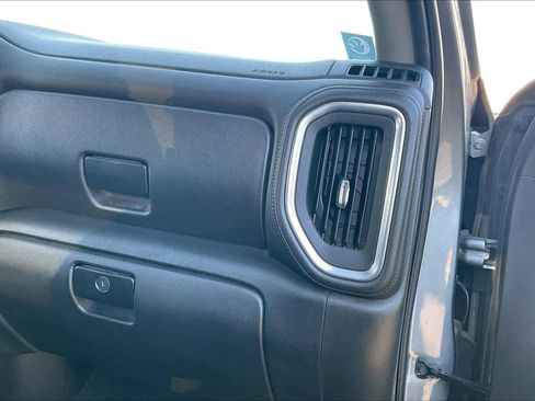 Used 2019 Chevrolet Silverado 1500 LT Trail Boss image 17