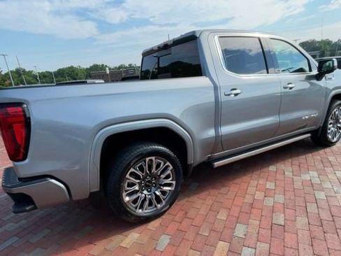 Used 2024 GMC Sierra 1500 Denali Ultimate AWD/4WD image 9