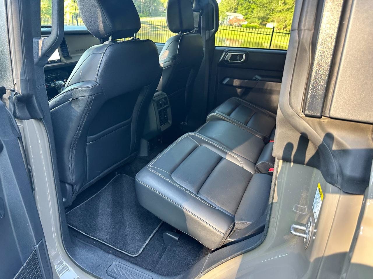 Used 2025 Ford Bronco Outer Banks AWD/4WD image 14