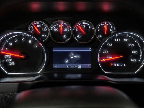 Used 2021 Chevrolet Silverado 1500 LT Trail Boss w/ Convenience Package II image 18