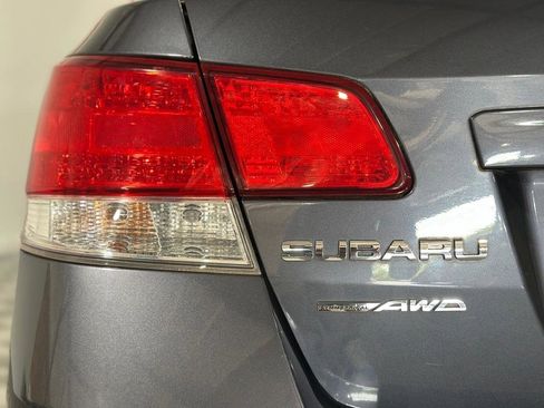 Used 2014 Subaru Legacy 2.5i Premium AWD/4WD image 32