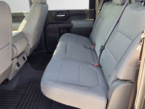 Used 2022 Chevrolet Silverado 2500 LT w/ Z71 Off-Road Package image 8