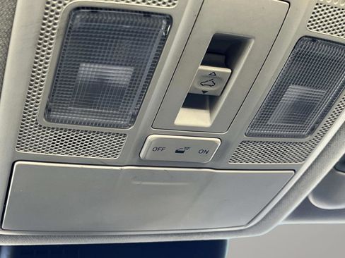 Used 2018 MAZDA MAZDA3 Grand Touring image 38