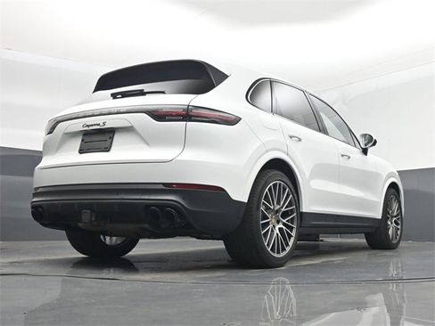 Used 2023 Porsche Cayenne S Platinum w/ Assistance Package image 63