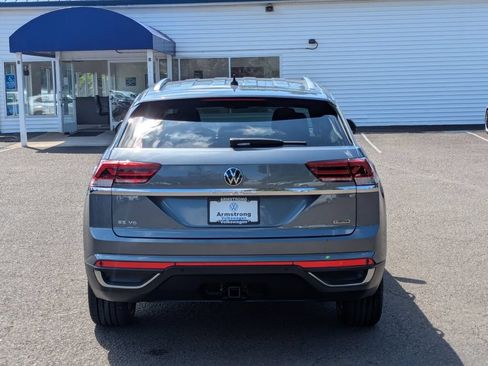 Used 2020 Volkswagen Atlas Cross Sport SE AWD/4WD image 4