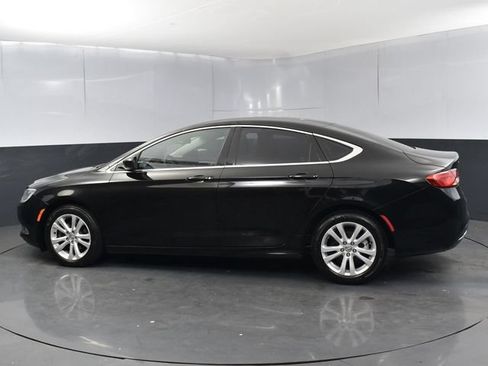 Used 2015 Chrysler 200 Limited FWD image 6