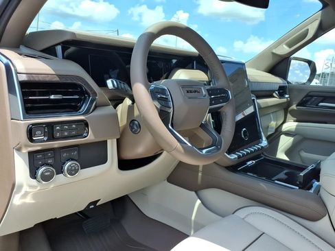 New 2026 GMC Yukon Denali w/ LPO, Floor Liner Package AWD/4WD image 18