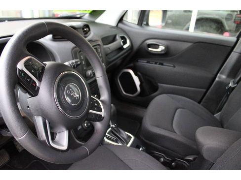 Used 2019 Jeep Renegade Sport image 20