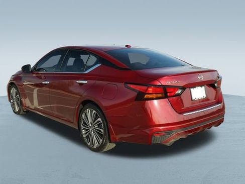Used 2023 Nissan Altima 2.5 SL image 5