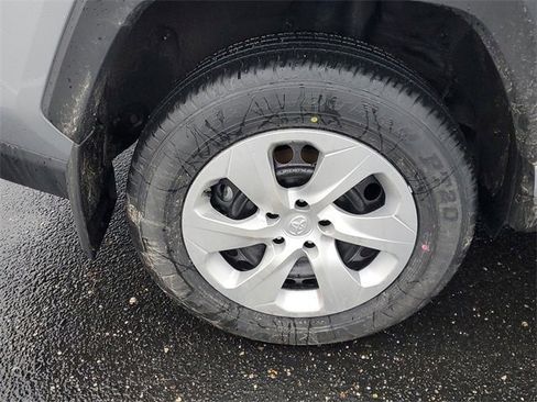 New 2025 Toyota RAV4 LE image 5