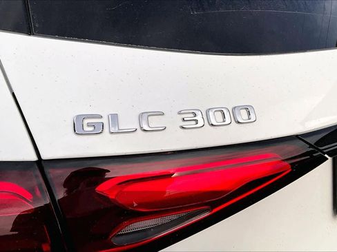 New 2026 Mercedes-Benz GLC 300 image 7