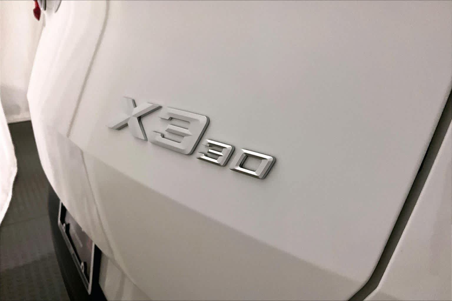 Used 2026 BMW X3 xDrive30i w/ Premium Package AWD/4WD image 9
