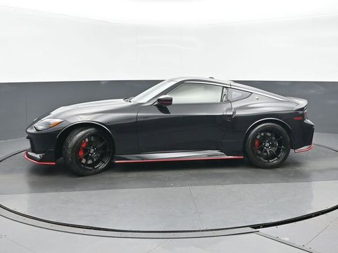 Used 2024 Nissan Z NISMO w/ Floor Mat Package image 6