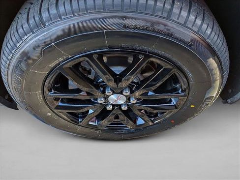 Used 2018 GMC Acadia SLT image 21