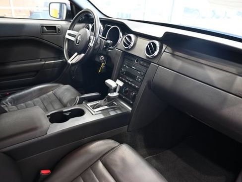 Used 2005 Ford Mustang GT Premium RWD image 13