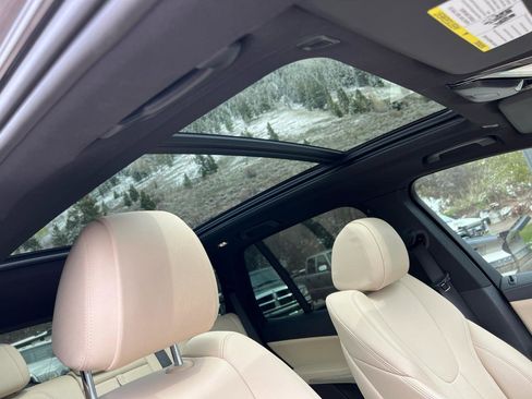 Used 2022 BMW X5 xDrive40i w/ Premium Package AWD/4WD image 11