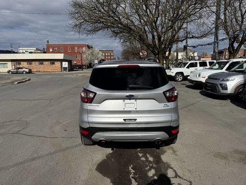 Used 2018 Ford Escape SE AWD/4WD image 3