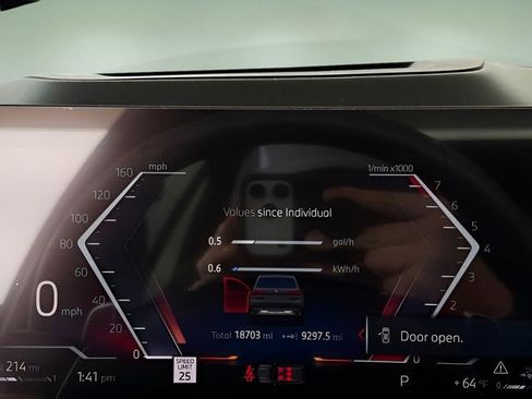 Used 2024 BMW X5 xDrive50e w/ Premium Package image 25