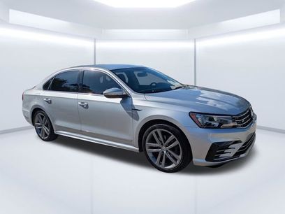 Used 2017 Volkswagen Passat 1.8T R-Line