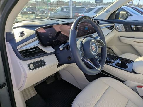 Certified 2025 Buick Enclave Avenir w/ Super Cruise Package image 14