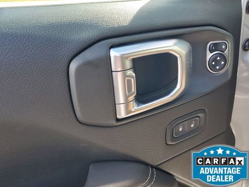 Used 2023 Jeep Gladiator Rubicon w/ LED Lighting Group image 47