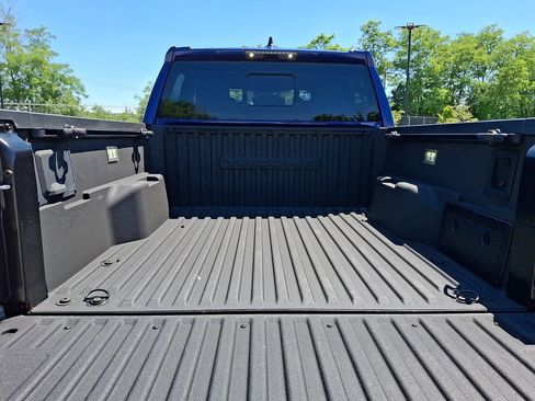 Used 2024 Toyota Tacoma TRD Off-Road w/ TRD Off Road Upgrade Package AWD/4WD image 29