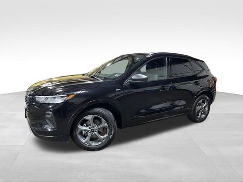 Used 2024 Ford Escape ST-Line w/ Tech Pack #1 AWD/4WD image 3