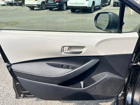 Used 2020 Toyota Corolla LE w/ LE Convenience Package FWD image 14