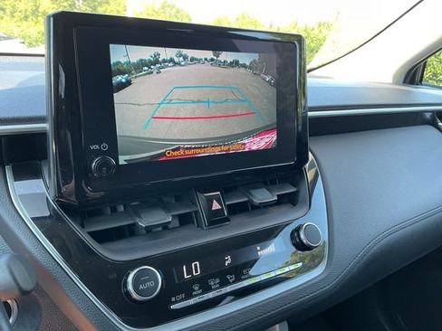 Used 2023 Toyota Corolla Cross LE FWD image 28