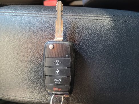 Used 2018 Kia Forte LX w/ LX Popular Package FWD image 32