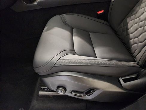 Used 2025 Volvo XC90 B5 Plus image 25